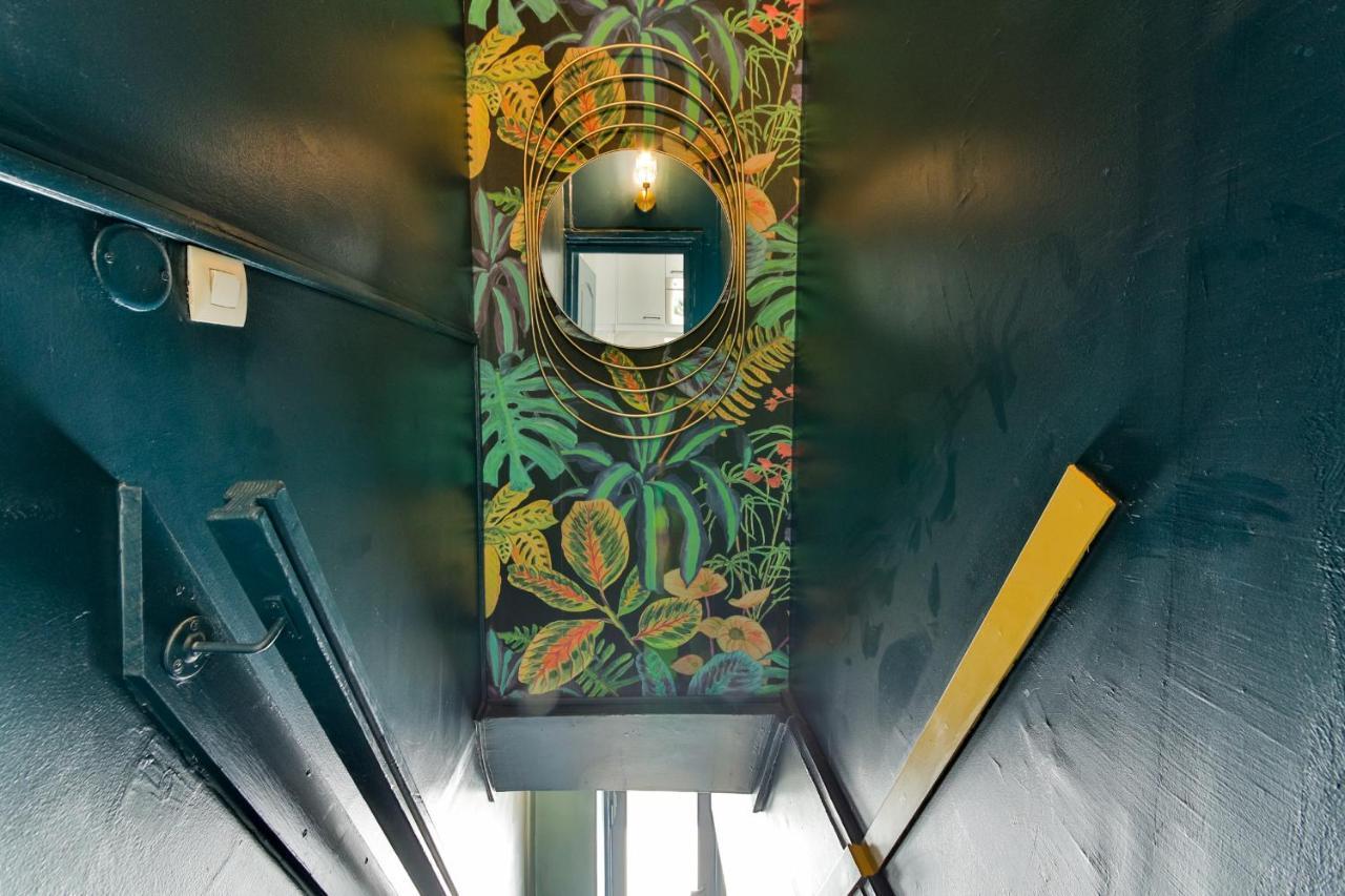 Indépendant Flat: Canal St Martin&trains Stations! Appartamento